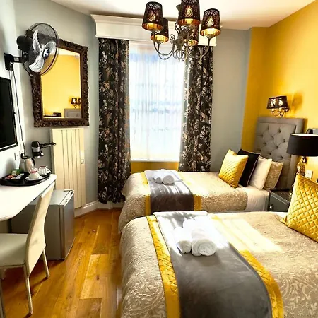 Piccolino Hyde Park 2* London