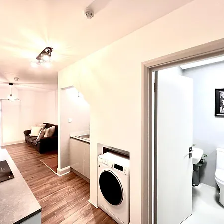 Fully Refurbed 2025 1 Minute To Old Street Station London