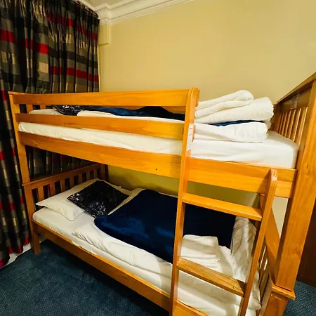 The Beverley House 2*