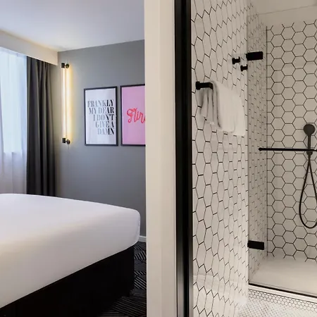 Assembly Leicester Square 3* Londyn
