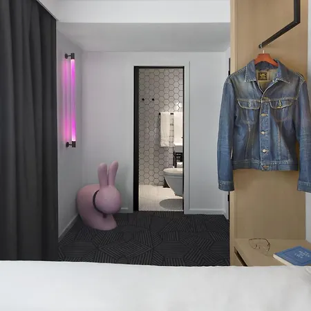 Hotel Assembly Leicester Square 3*
