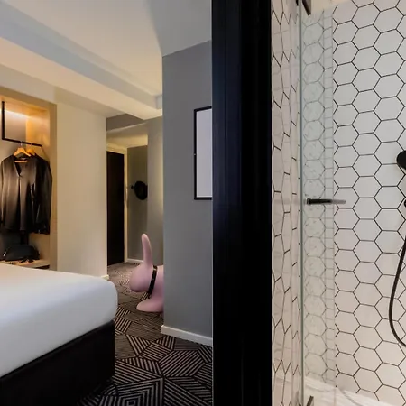 Assembly Leicester Square 3* Londyn