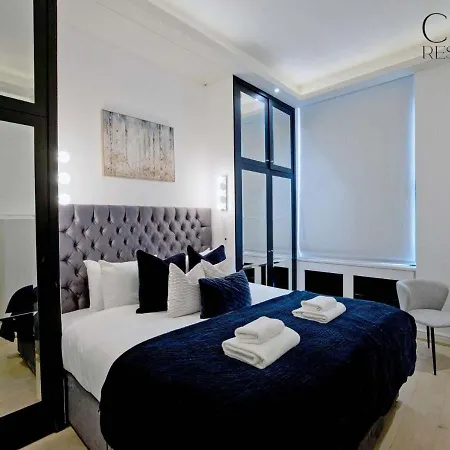 Harrods Hideaway 3 Bedroom Flat London
