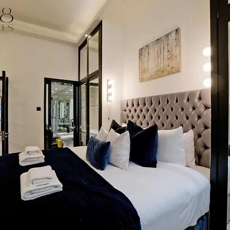 Apartment Harrods Hideaway 3 Bedroom Flat