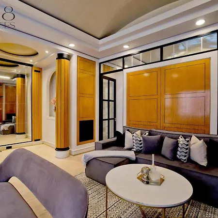Apartment Harrods Hideaway 3 Bedroom Flat *