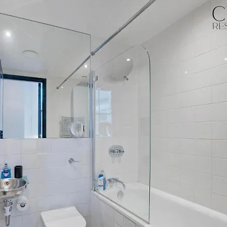 Harrods Hideaway 3 Bedroom Flat *