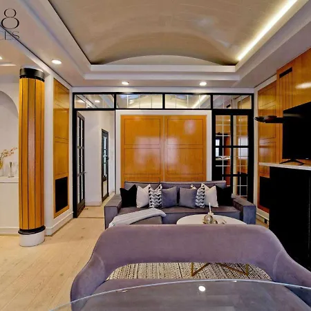 Harrods Hideaway 3 Bedroom Flat *