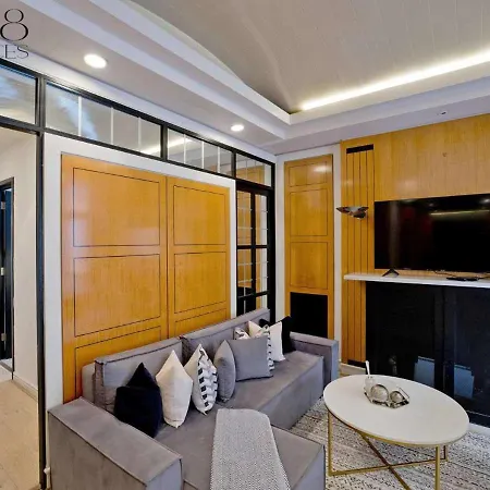 Apartment Harrods Hideaway 3 Bedroom Flat