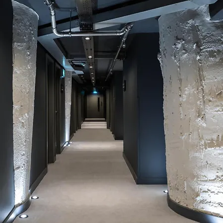 Zedwell Underground Tottenham Court Rd Hotel