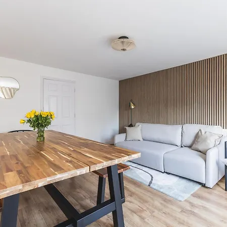 Holiday home Arte Stays: Spacious Garden House In Stratford With Free Parking London