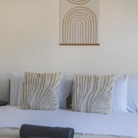 Arte Stays: Spacious Garden House In Stratford With Free Parking