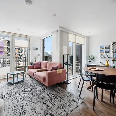 Appartement Impeccable Modern 2br Peachy Londen