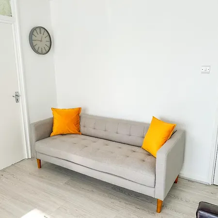 3 Bedroom Flat Haggerston, Hackney, * Londres
