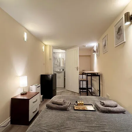 Sweet 3brs House Close To Oxford & Soho Londra