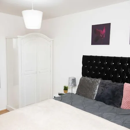 Apartment Emerald A Star Proximity London