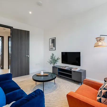 Premium Hungerford Road * London