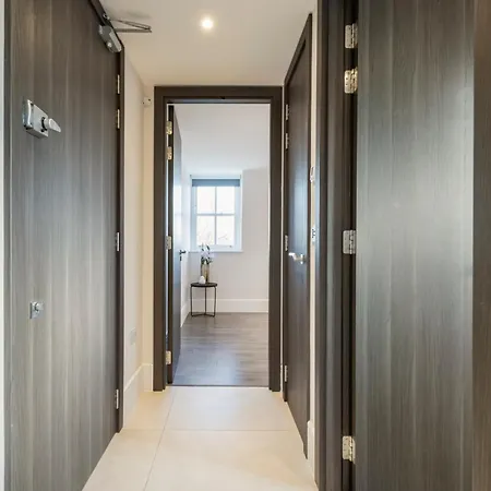 Apartment Premium Hungerford Road London