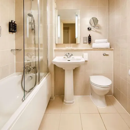 Mercure London Staines-Upon-Thames * London