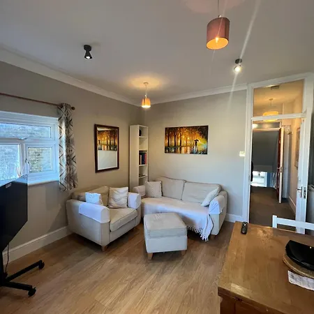 Daire Quiet 1 Or 2 Bedrooms Local Bus Train Tube New Southgate