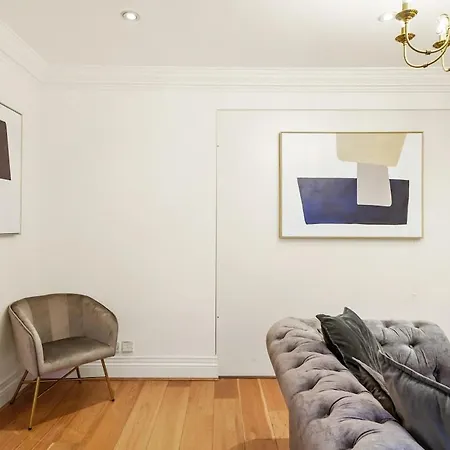 Heavenly Stays, Knightsbridge, Warm 1-bd Getaway London