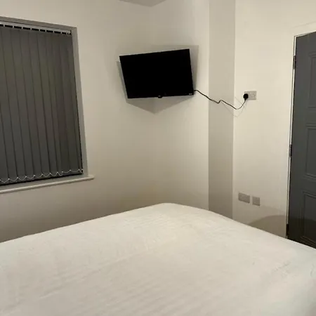 Apartment Luxury Garden Flat London *