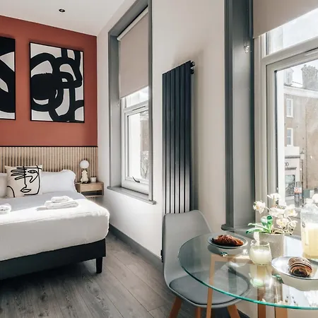 2 - Gorgeous In Earls Court Holiday home *