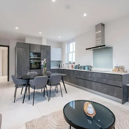 Apartment Premium Hungerford Road