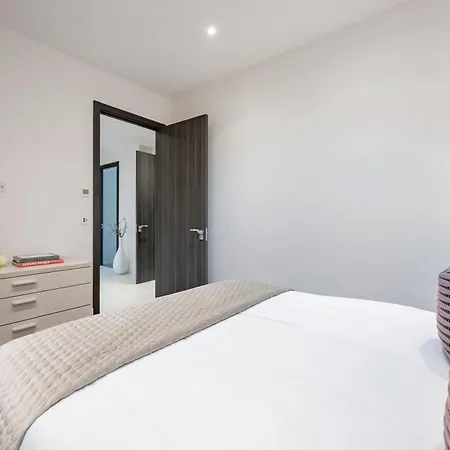 Premium Hungerford Road London