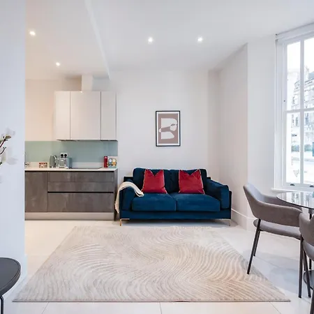 Premium Hungerford Road