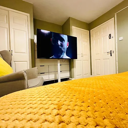 Opulent Marriott Pensión 5*