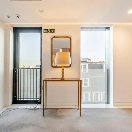 Private 2 Beds By Mayfair Apartment *