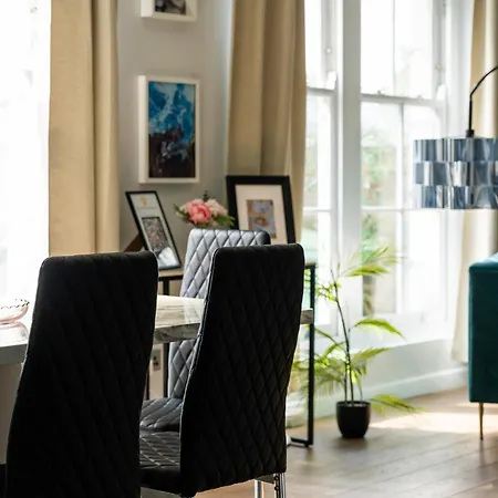 Stylish 2-bed In Camden Special Price Due To Maintenance Road Works Nearby Appartement Londen