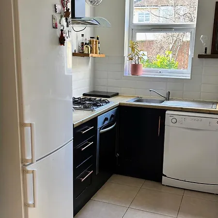 2 Bdr House 20mins To Oxford Circus -