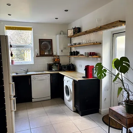 2 Bdr House 20mins To Oxford Circus - Apartment