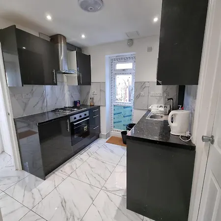 Guest house Single Hayes, Heathrow, London, Free Parking Hayes (Greater London)