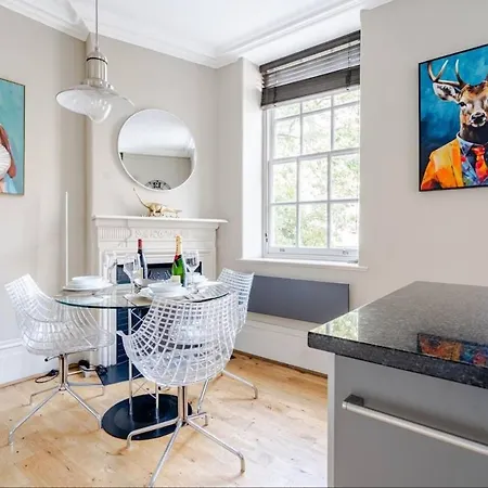 Lux 3 Bedroom Covent Garden London