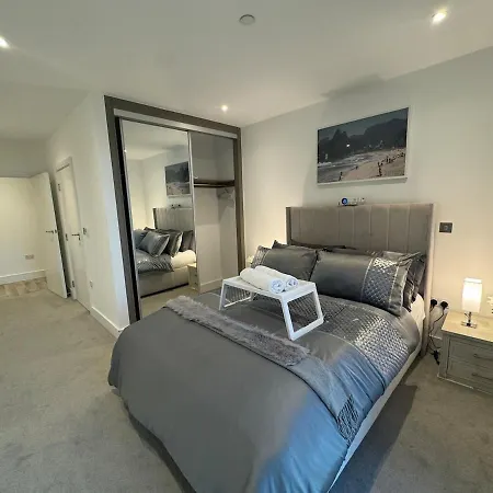 Apartment Stunning Luxury 2 Bedroom