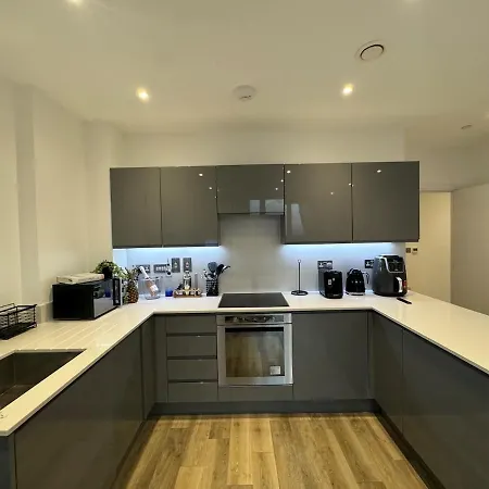 Stunning Luxury 2 Bedroom