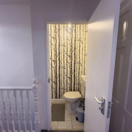 公寓 Spacious 3 Bed Apartment, 10 Mins From Wembley Stadium With Private Garden