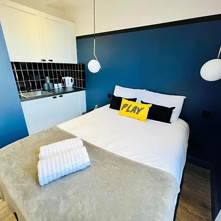 Guest house 61 Studio, Ideal For Tourists High Recommend!!! *