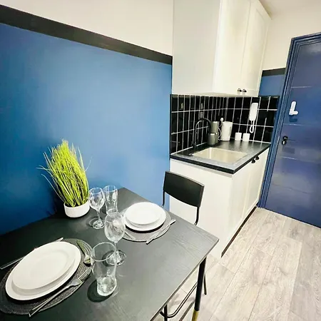 61 Studio, Ideal For Tourists High Recommend!!! * London