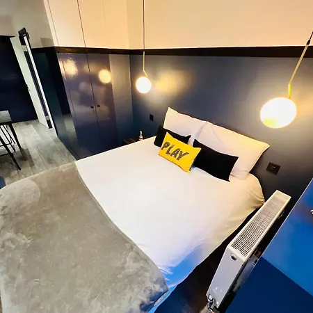 61 Studio, Ideal For Tourists High Recommend!!! Guest house London