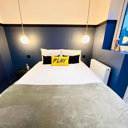 Guest house 61 Studio, Ideal For Tourists High Recommend!!! London
