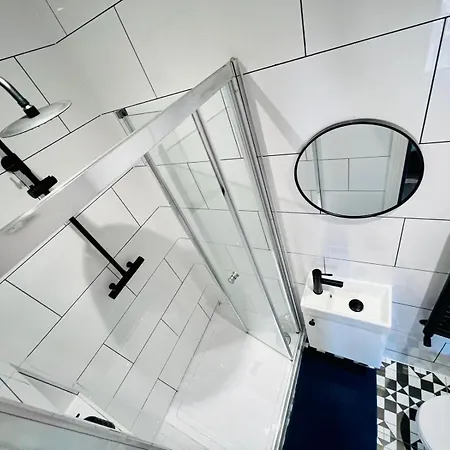 Guest house 61 Studio, Ideal For Tourists High Recommend!!! *