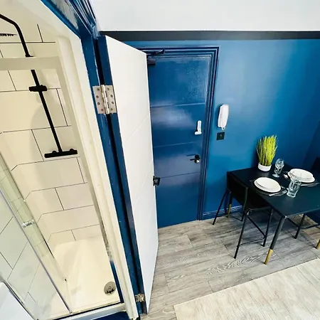 61 Studio, Ideal For Tourists High Recommend!!! Guest house