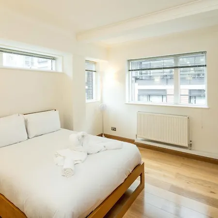 Bright 2-bed Flat Near St Paul's *