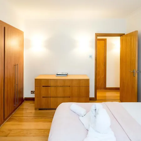 Bright 2-bed Flat Near St Paul's London