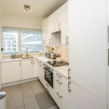 Bright 2-bed Flat Near St Paul's * London