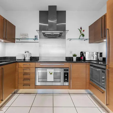 Apartment Elegant Thames-view 2-bed Haven Gym & Balcony