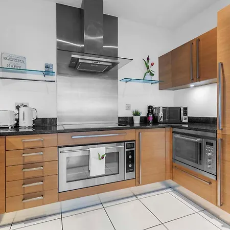 Apartment Elegant Thames-view 2-bed Haven Gym & Balcony